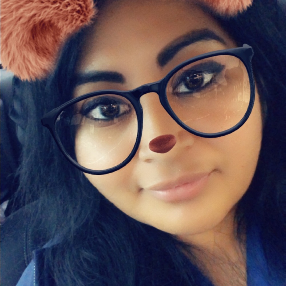 Meet your Posher, Janet